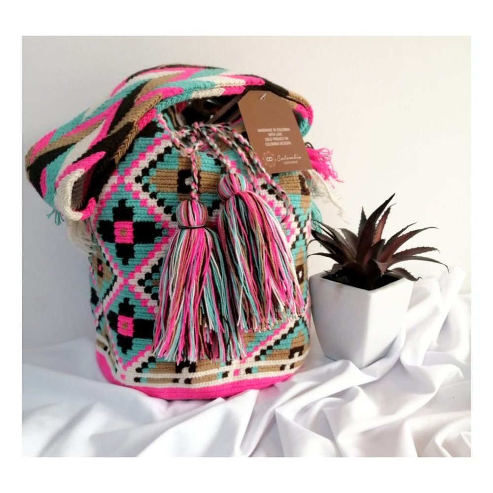 SOLD Multicolor Wayuu Bag